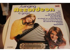 187c - lp - john evans and his group - swinging accordeon a go go - nr. 1