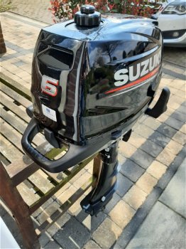 SUZUKI BUITEN BOORD MOTOR 6 pk 4 TACT KORTSTAART UIT 2020 - 2