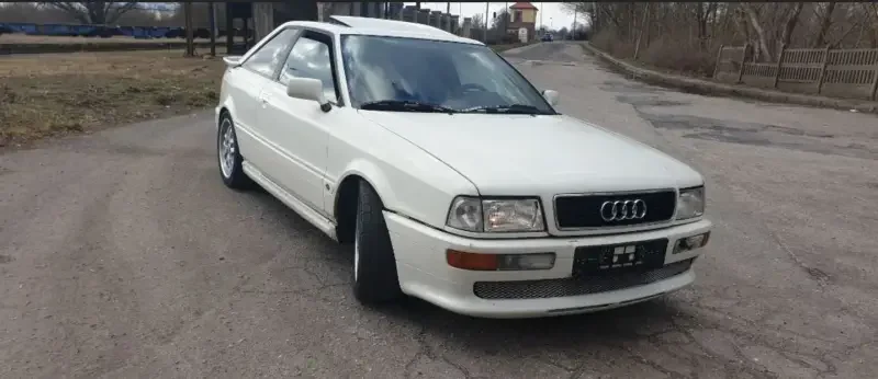 Audi 80 Coupe 2.771 cc V6 - 1