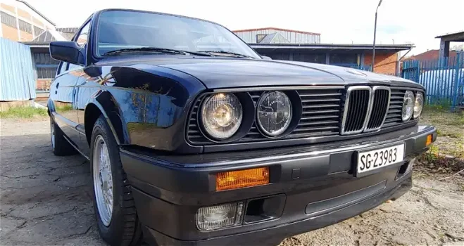 BMW E30 Serie 320 136pk - 1