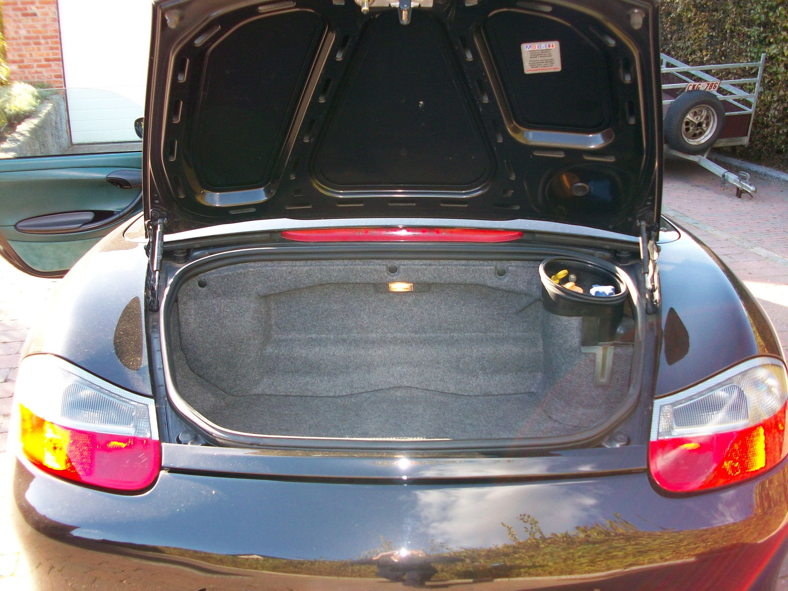 porsche boxster 2500cc, 1997, 215000km, zwart metalic, zwarte 18" cup velgen, witte lichten - Afbeelding 6