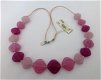 Fraaie ketting in lila en roze, winkelprijs 18 dollar - 1 - Thumbnail