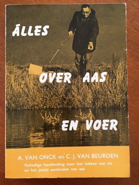 Alles over aas en voer - A. van Onck, C.J. van Beurden - nr. 1