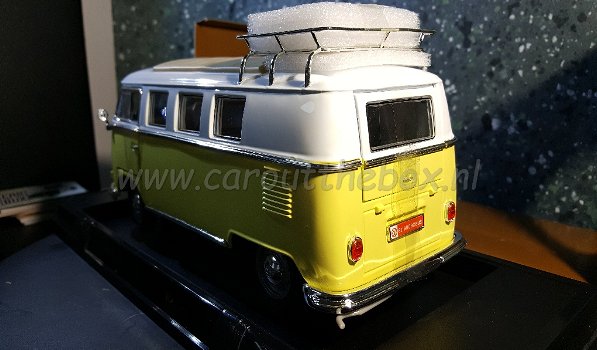 Volkswagen microbus geel 1:18 Lucky Diecast - 2