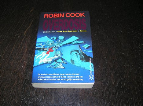 Overdosis -Robin Cook zwarte beertjes nr.2509 - 0