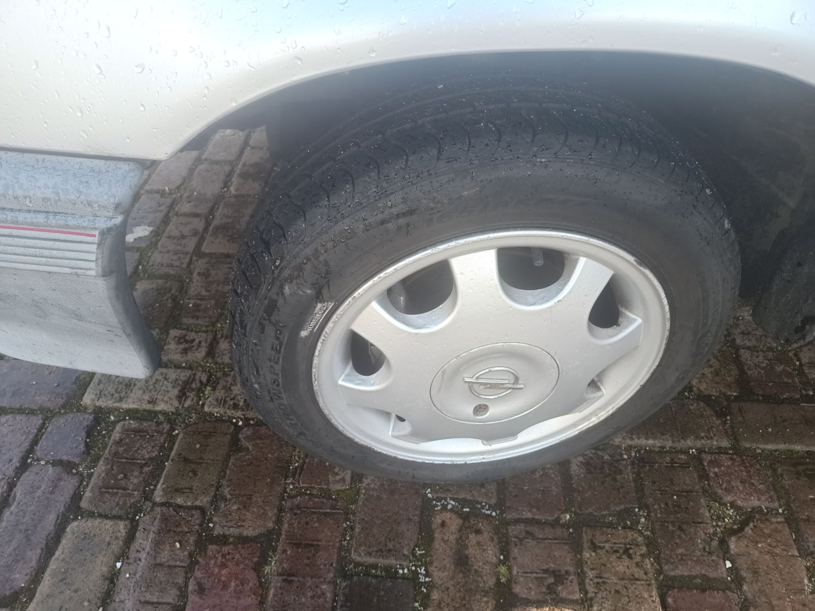Opel Kadett 1.2, bj.1875, 2 jaar APK - Afbeelding 4