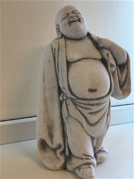 Massief stenen Boeddha met zak over schouder, vrolijke lachende Boeddha - 2