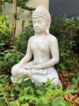 Mediterende Boeddha, groot tuinbeeld, vol steen - 2