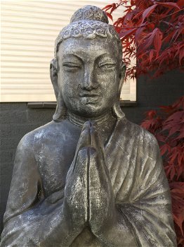 Tuinbeeld Boeddha groot, groetend, steen - 3