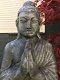 Tuinbeeld Boeddha groot, groetend, steen - 3 - Thumbnail