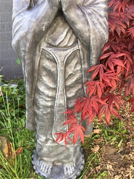Tuinbeeld Boeddha groot, groetend, steen - 4