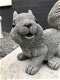 Blije eekhoorn, dierenbeeld, stenen eekhoorn als tuindecoratie - 4 - Thumbnail