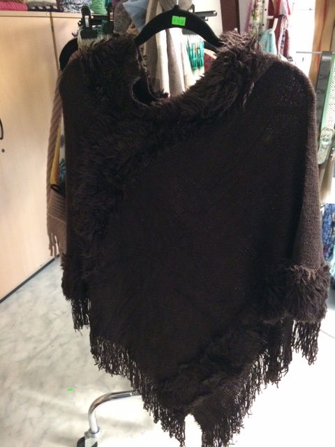 Poncho met bont donker bruin - nr. 1
