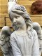 Fleurig engel beeld gemaakt van steen - engel met mand - 1 - Thumbnail