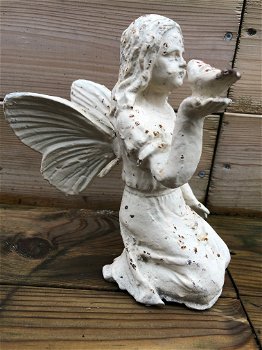 Engel met duif in de hand, engelbeeld, gietijzer - 5