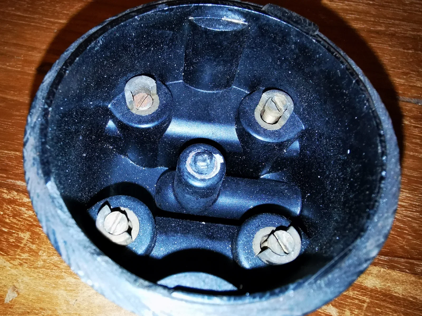 Verdeler kap voor een Peugeot 201/ 301 - Afbeelding 2