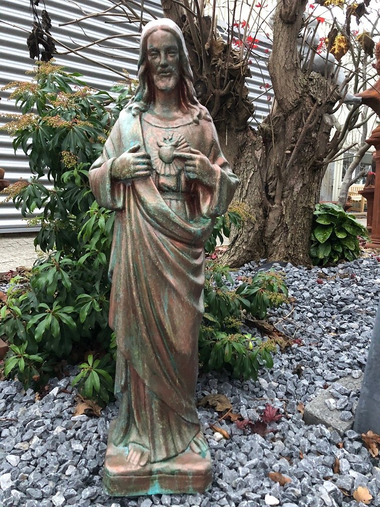 Aquarium zwak legaal Jezus beeld, kerkelijk tuinbeeld in koper kleur, steen