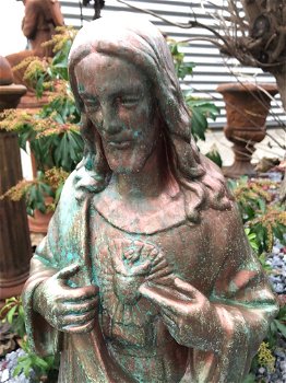 Jezus beeld, kerkelijk tuinbeeld in koper kleur, steen - 5