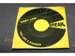152r - gary low --a-- you are a danger--b--you are a dancer (instr) - nr. 1