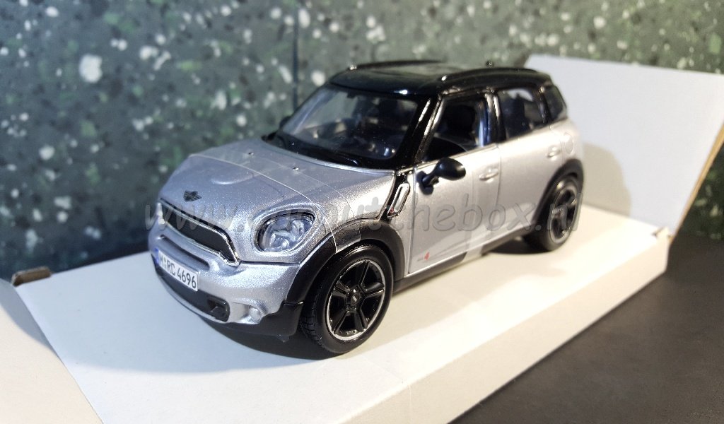 Mini Countryman 2011 zilver 1:24 Maisto - Afbeelding 2