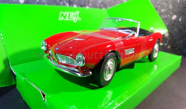 BMW 507 rood 1:24 Welly - 1