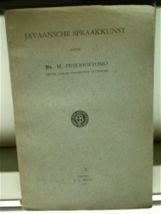 Javaansche spraakkunst(Dr. M. Prijohoetomo, 1937).