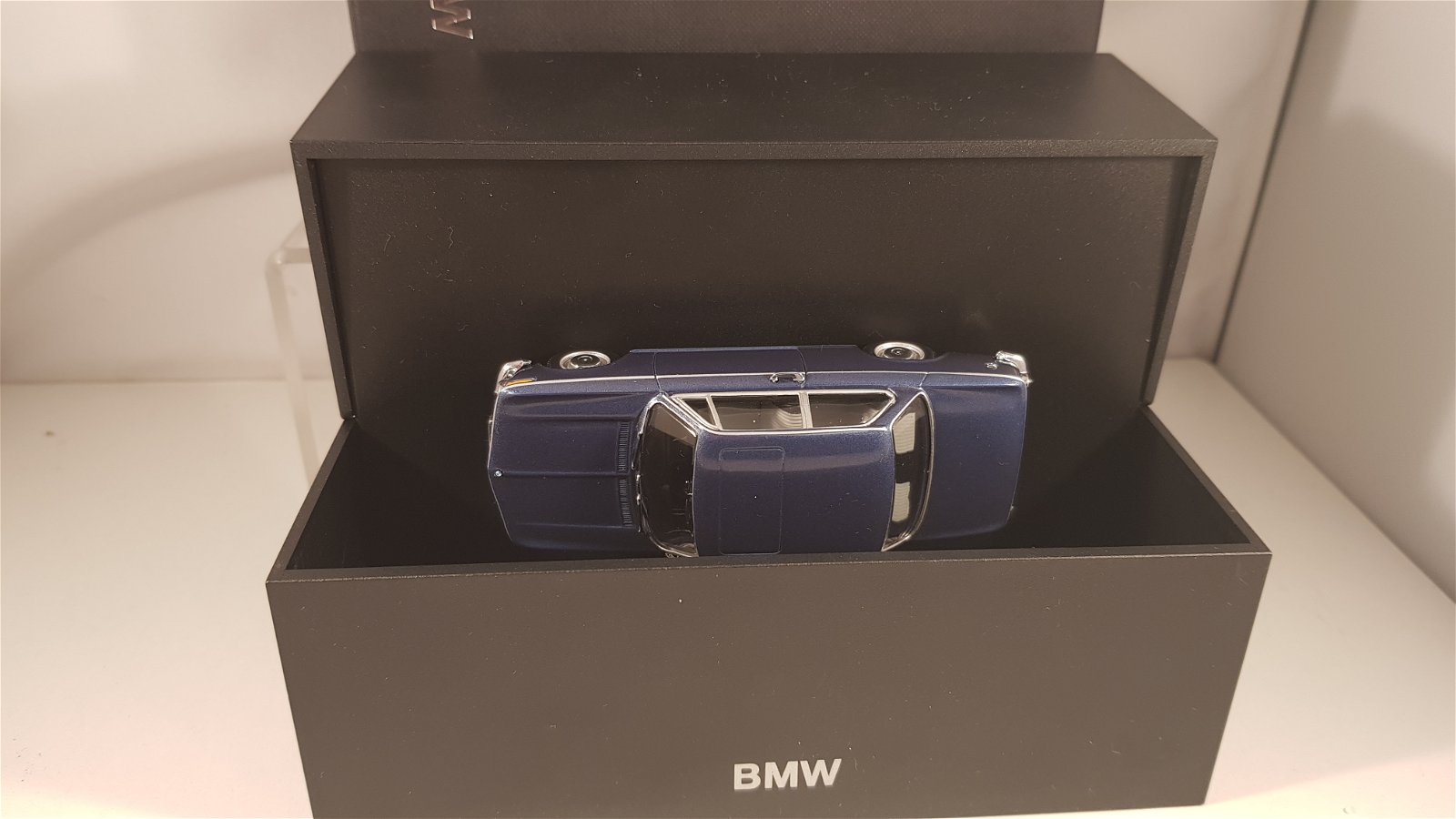 BMW 1600 1968 Minichamps 1:43 - Afbeelding 7