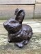Een set van 4 dierenbeelden: een eekhoorn, egel, slak en konijn, gemaakt van gietijzer - 7 - Thumbnail
