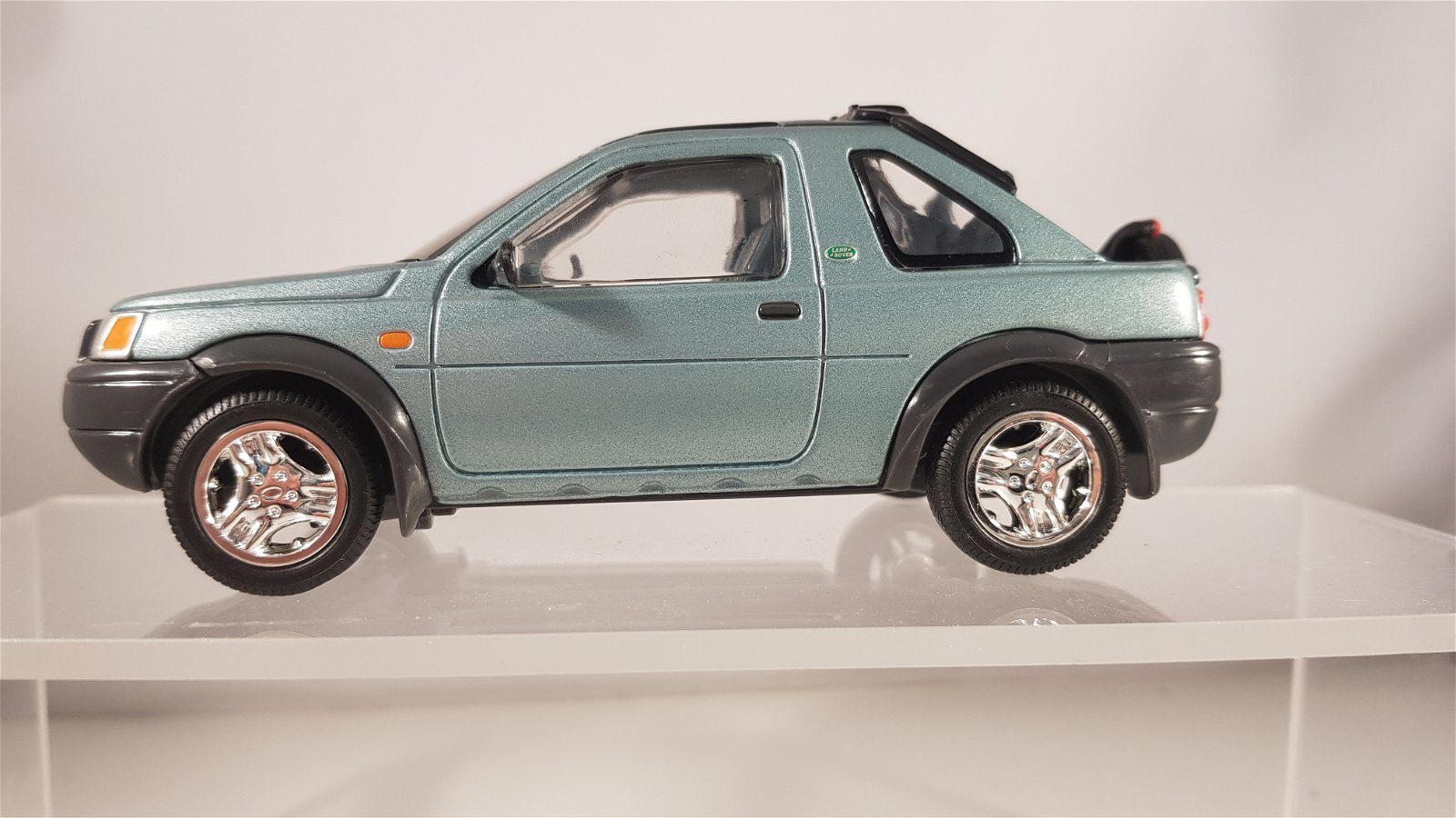 Landrover Freelander '97 die-cast Britains. 1:32 - Afbeelding 2
