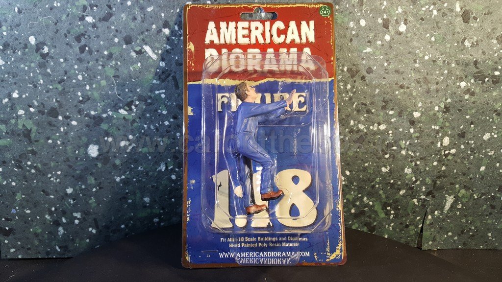 Diorama figuur Mechanic DARWIN pushing 1:18 AD152 - Afbeelding 4