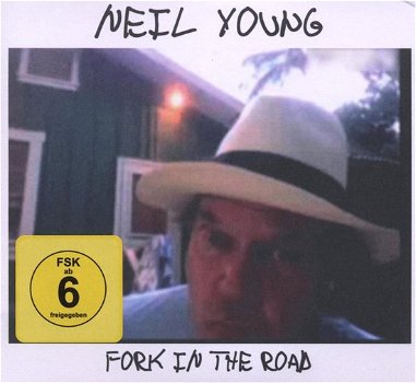 Neil Young – Fork In The Road (CD & DVD) Nieuw/Gesealed - 0