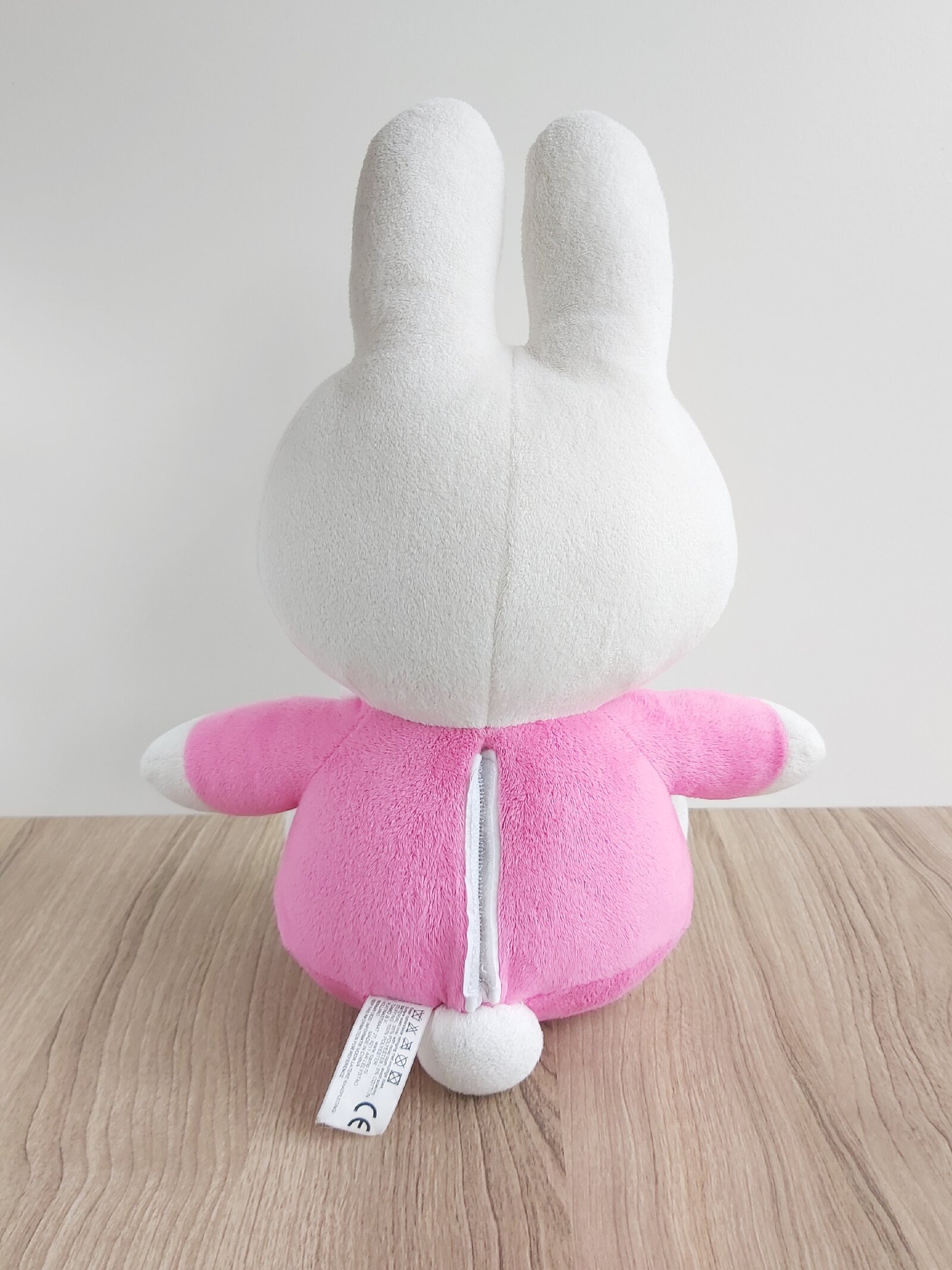 Sprekende roze Nijntje knuffel (30 cm) - Afbeelding 2