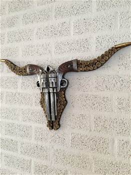 Wanddecoratie, pistolen in schedelvorm, colt-horn-gun - 4