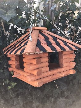 Een luxe vogelhuis, kan sierlijk in de boom hangen - 4