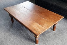 koloniale salontafel met 2 laden