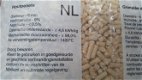 pellets gratis levering in heel Belgie zuiver naaldhout zonder schors - 1 - Thumbnail