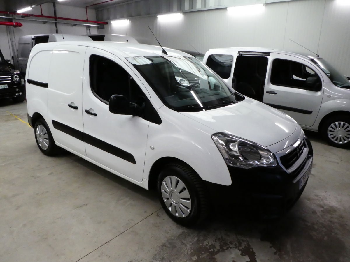 Peugeot Partner Airco/Navi/Euro6 106.000KM - Afbeelding 2