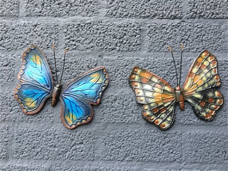 Gietijzeren vlinder, fraaie wanddecoratie, in kleur - 0