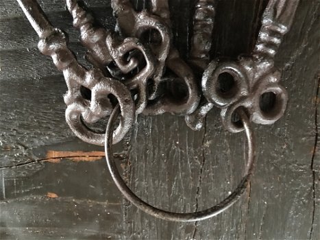 Middeleeuwse sleutelbos als decoratie met 6 sleutels - 5