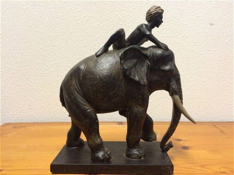 1 Skulptur olifant met ruiter, Polystein - 0