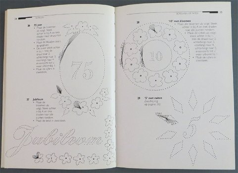 HOBBY --- INITIALEN BORDUREN op papier - 4