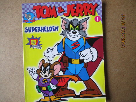 adv2474 tom en jerry superhelden - 0