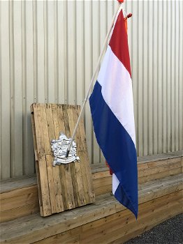 Vlaghouder, hofleverancier met koninklijk logo, voor aan de muur, aluminium - 0