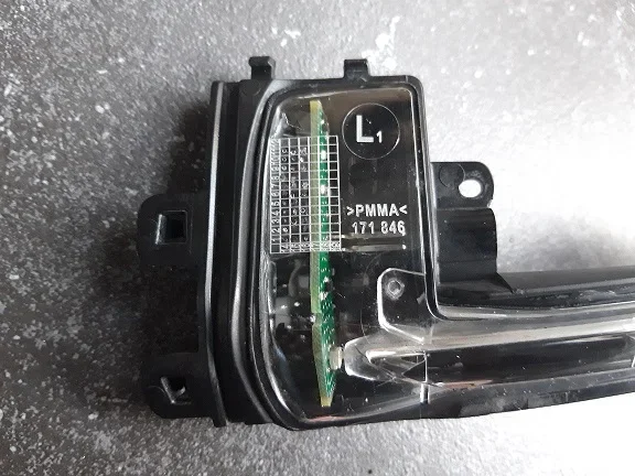 Audi A3 A4 A5 A6 A8 Q3 S3 S5 Knipperlicht Spiegel Hella L+R - Afbeelding 7