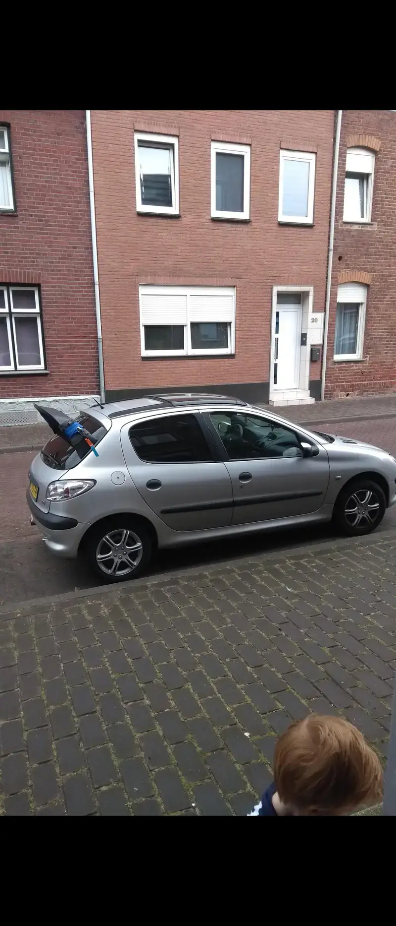 Peugeot 206 1.6 (spoiler & subwoofer) - nr. 1