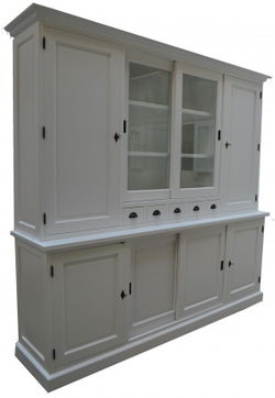 Witte buffetkast dichte zijdeuren 240 x 50/40 x 230cm