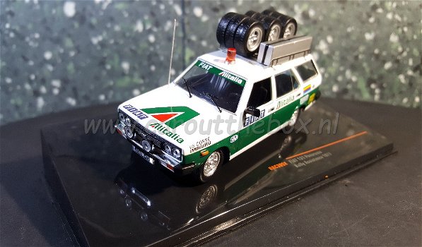 Fiat 131 panorama 1977 ALITALIA rally assistance 1:43 Ixo V457 - 1