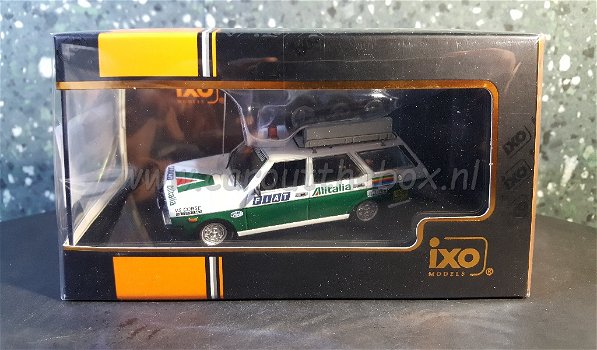 Fiat 131 panorama 1977 ALITALIA rally assistance 1:43 Ixo V457 - 3