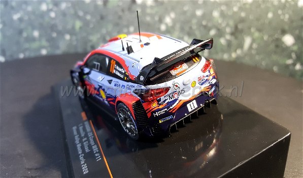 Hyundai i20 WRC #11 1:43 Ixo - 2