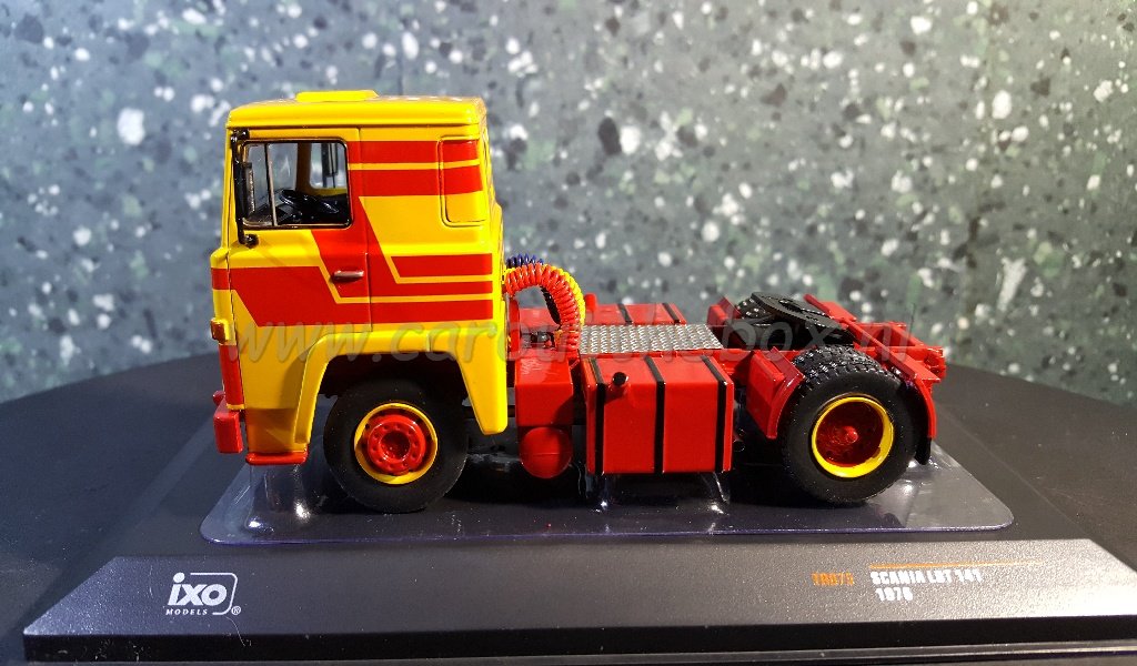 Scania LBT 141 1976 geel/rood 1:43 Ixo - nr. 1